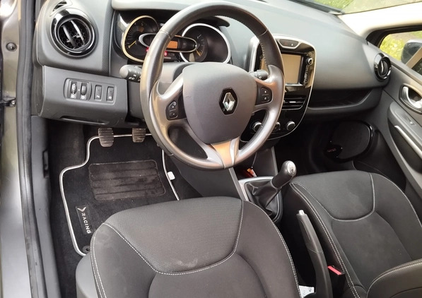 Renault Clio cena 29900 przebieg: 135000, rok produkcji 2015 z Polanów małe 137